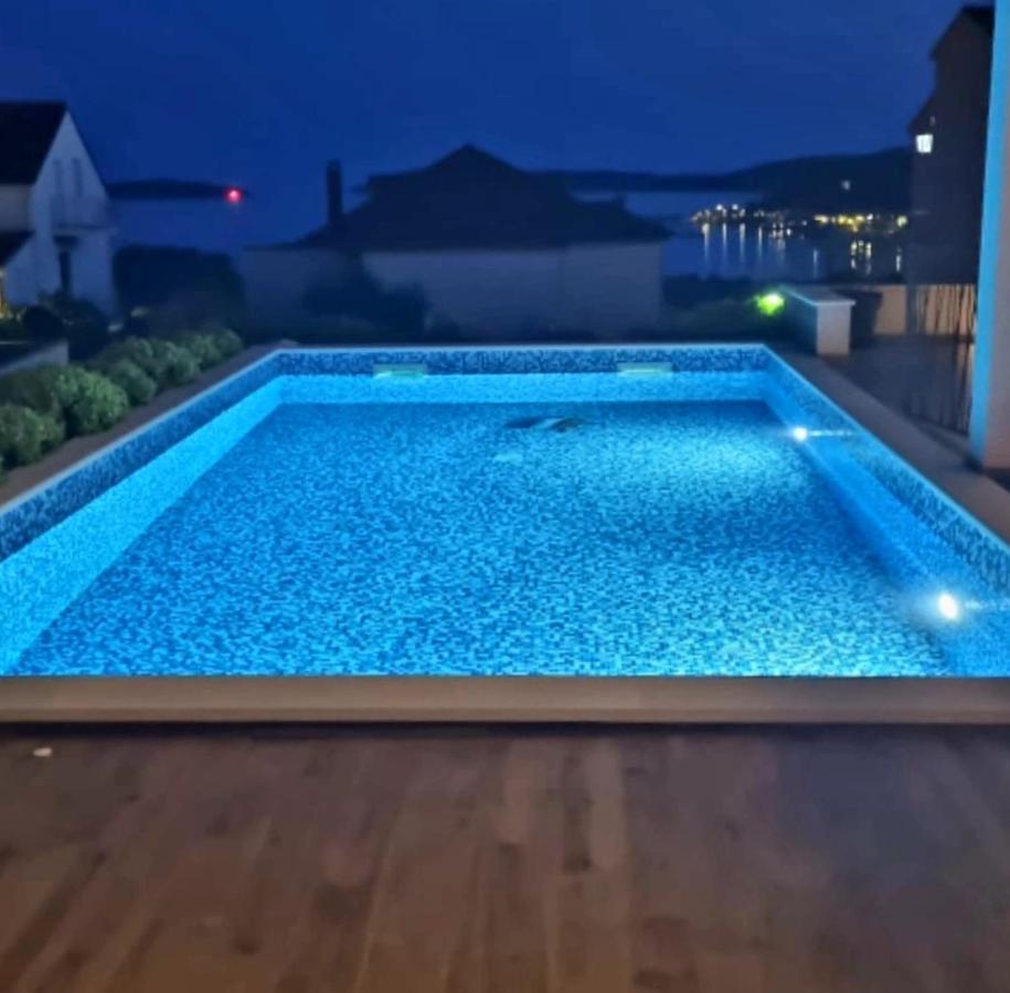 Croatica Suites Podsolarsko Šibenik Eksteriør bilde