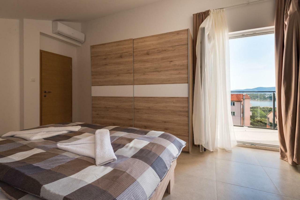 Croatica Suites Podsolarsko Šibenik Eksteriør bilde