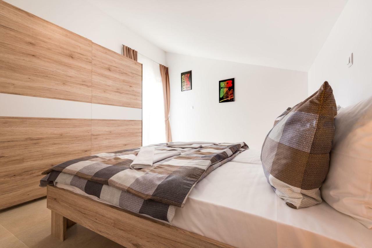 Croatica Suites Podsolarsko Šibenik Eksteriør bilde